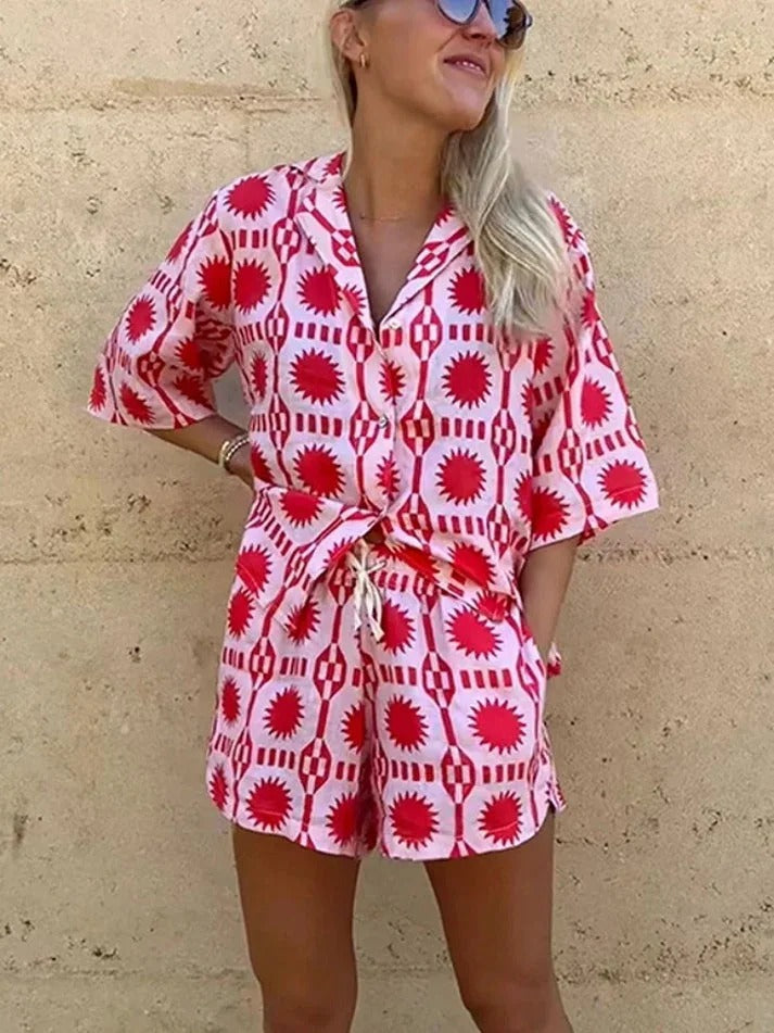 Stylish Geometric Summer Spark Set - Complete Print Shirt and Shorts